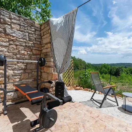 In Milotski Brijeg - Istrien 51829 Holiday home *