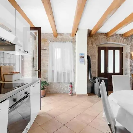 Holiday home In Milotski Brijeg - Istrien 51829