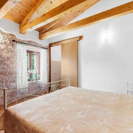 Holiday home In Milotski Brijeg - Istrien 51829
